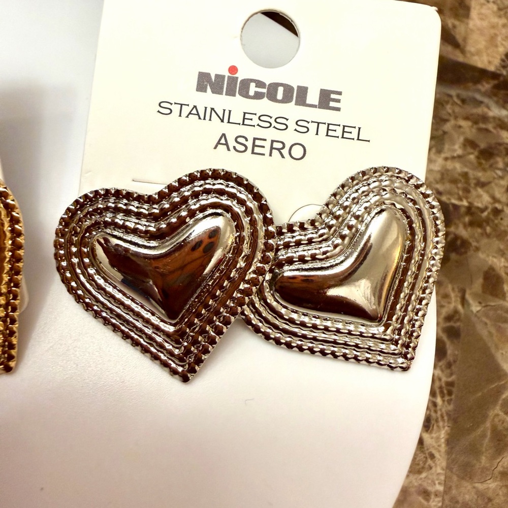 (You pick) Nicole Heart Dainty Beaded Edge Earrings - Gold and Silver Stainless - Picture 4 of 7
